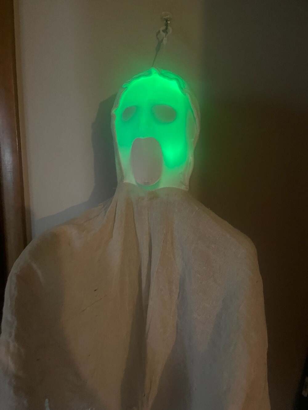 Gemmy Animated Hanging Light Up Halloween Face Out Ghost Prop With Sound